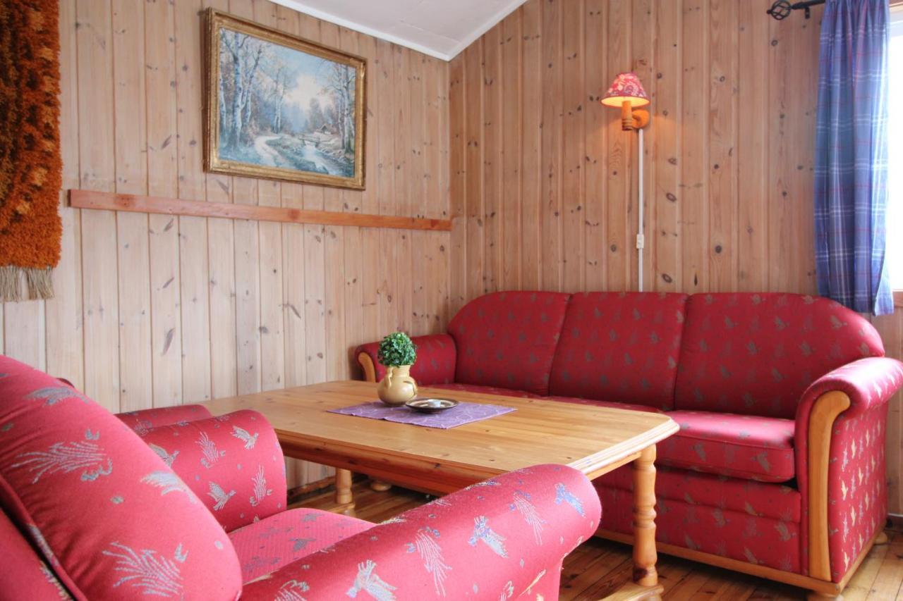 Gjerdset Turistsenter Villa Isfjorden Bagian luar foto